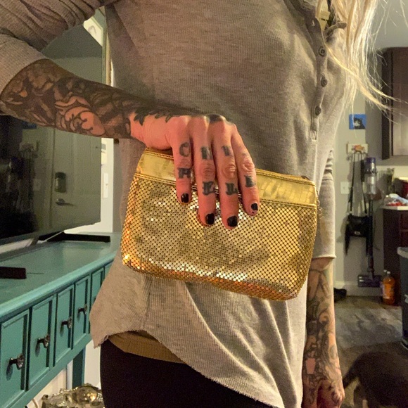 Whiting and Davis Gold Mesh evening clutch Vintage pouch - Picture 2 of 5